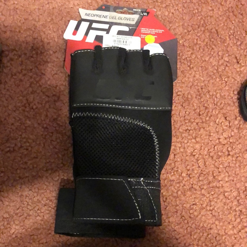 UFC Neoprene Gel Gloves Black